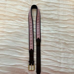 Vineyard vines belt